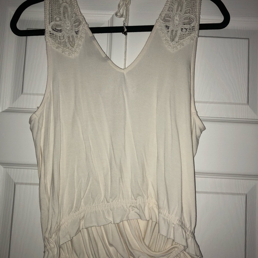 Super cute American Eagle top